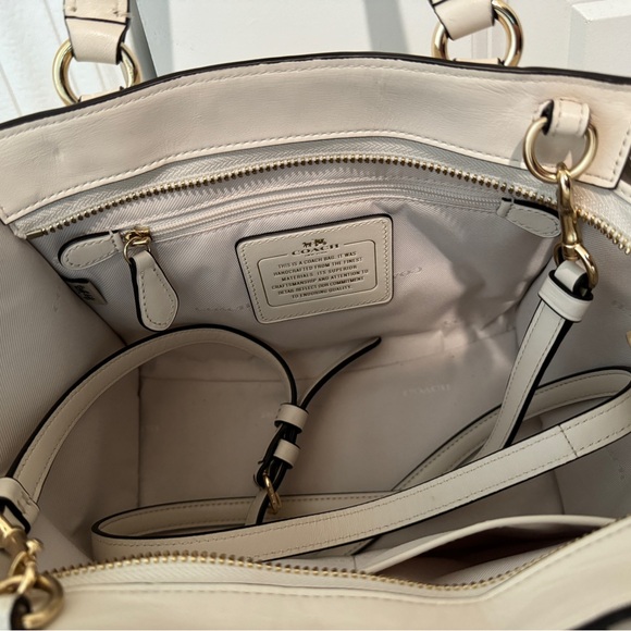 COACH Little Daisy Cream Crossbody with Strap - Picture 5 of 8
